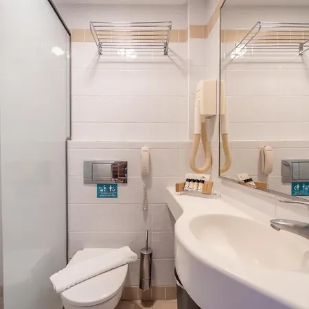 Arte Hotel 4*