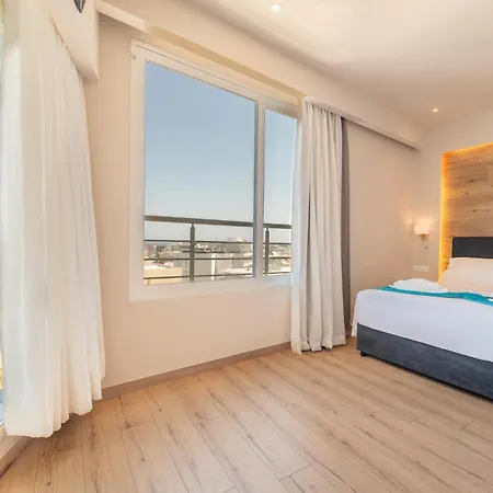 Arte Hotel 4*